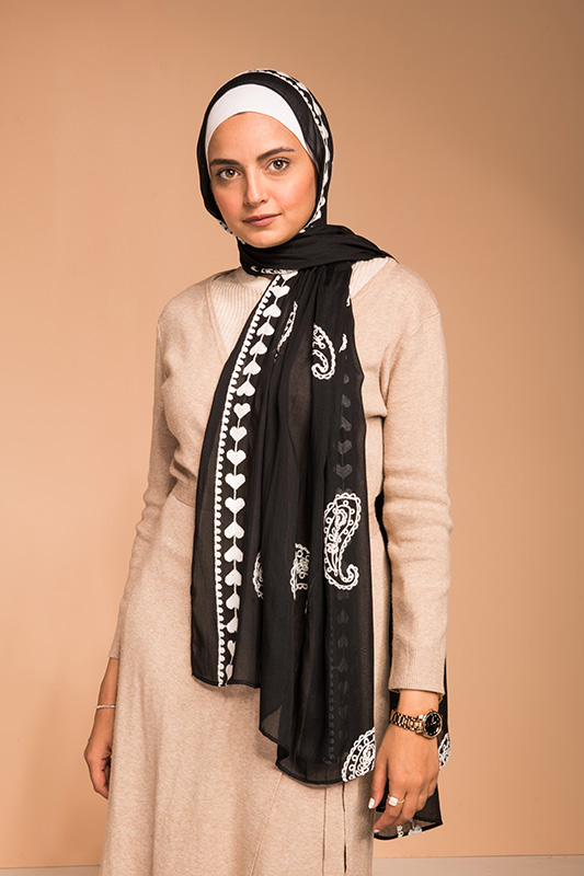 EMMA-Love-Me-Noir EMMA-Love-Me-Noir