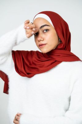 EMMA-Crimson-Elegance