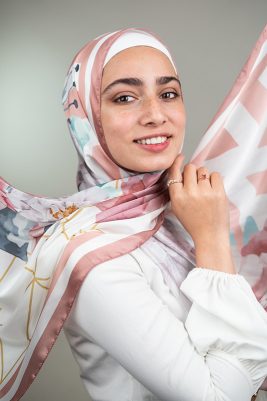 EMMA-Parisienne-Rose