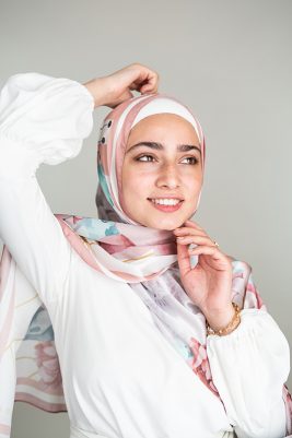 EMMA-Parisienne-Rose