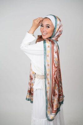 EMMA-Orient-Rose-Satin