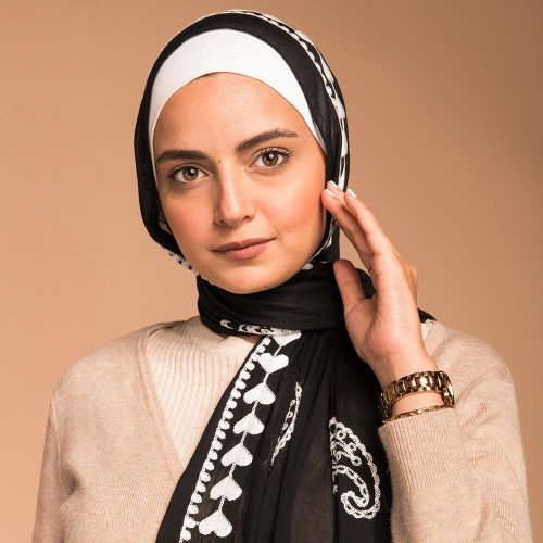 EMMA-Love-Me-Noir EMMA-Love-Me-Noir