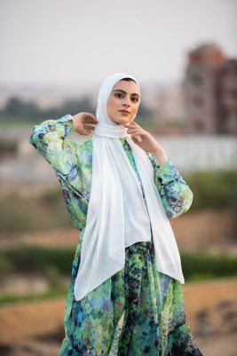 EMMA-Effortless-White