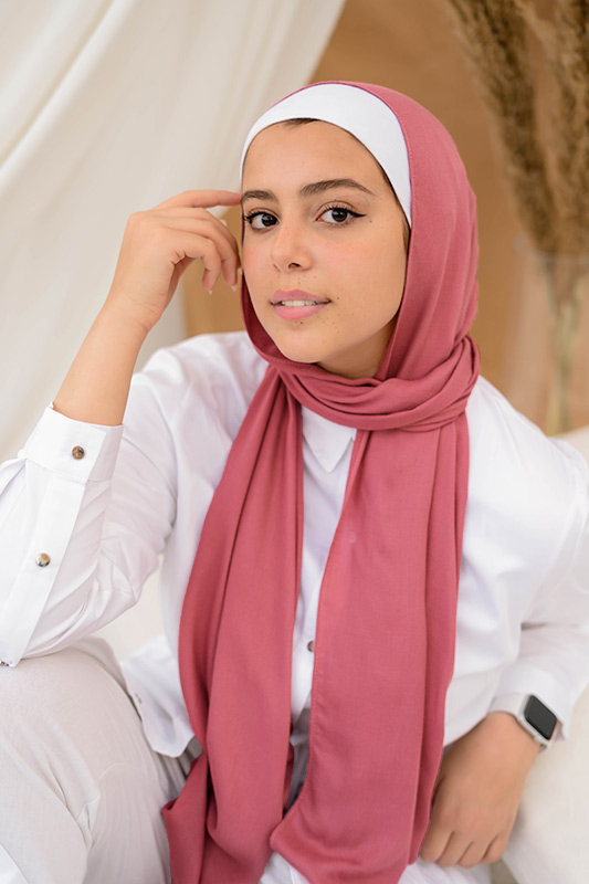 Cashmere Cashmere Elegance by EMMA. Colors: Cashmere.