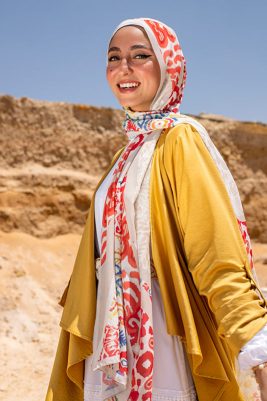 Sierra by EMMA. Red & White Chiffon Hijab