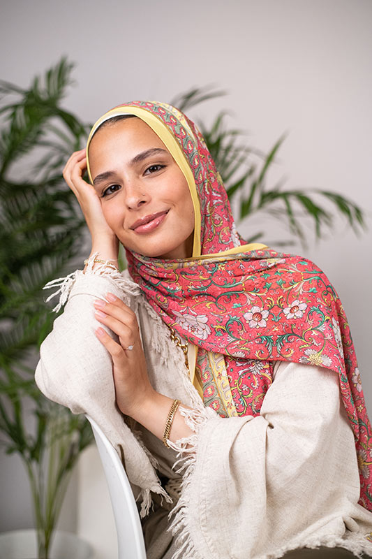 Liling by EMMA. Premium fuscia and yellow hijab